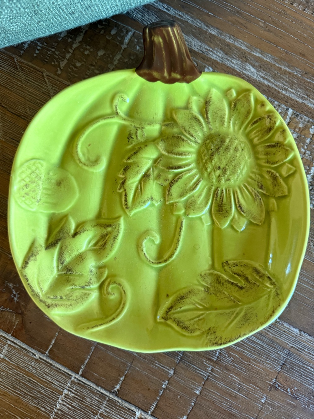 Green Pumpkin Shaped Plate with Embossed Sunflowers Autumn Fall Decor